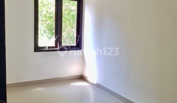 Hunian 2 Lantai Dengan 3kamar Mandi Rumah Hunian 2 Lantai Dengan 3kamar Mandi Rumah