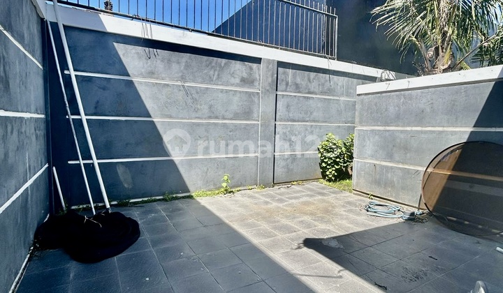 Rumah Luas Elegan Dan Cantik 2