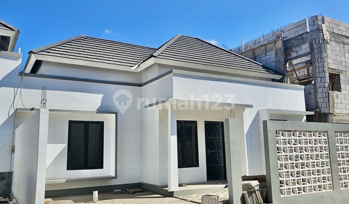 Hunian Nyaman Dan Hijau Rumah SHM Bagus