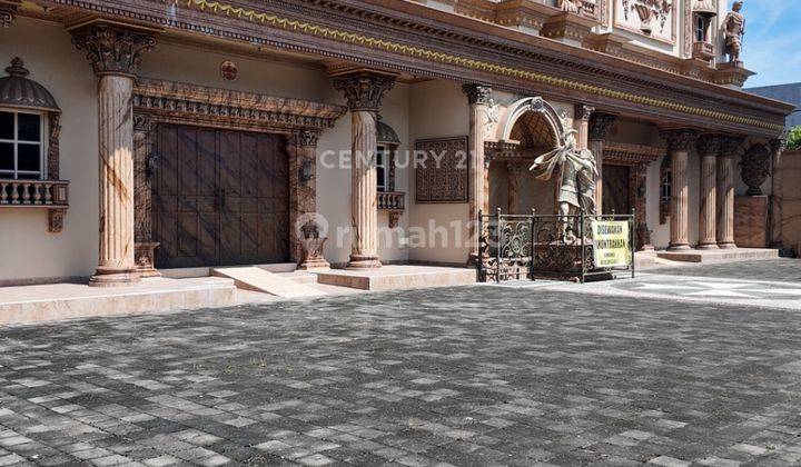 Gedung 2 Lantai Pinggir Jalan Magelang Siap Pakai 1