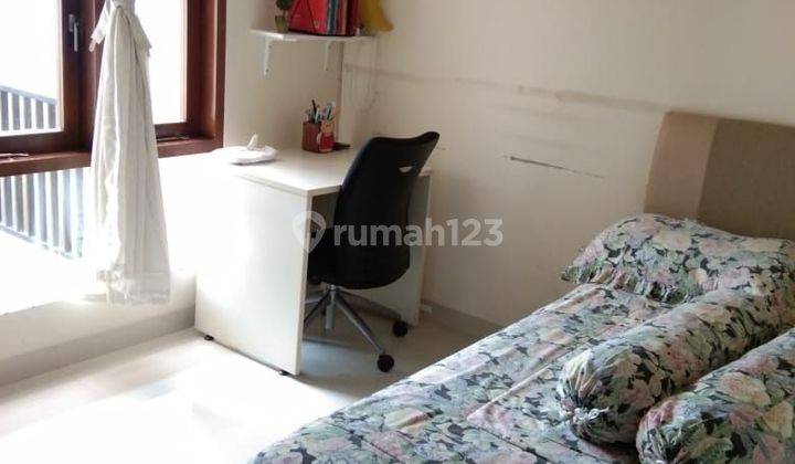 Rumah Dua Lantai Bintaro Jaya 2,8 M Nego 2