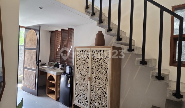 Kamar Studio Disewakan Kamar Studio Disewakan