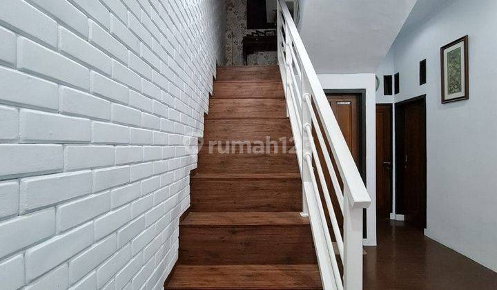 Rumah Cantik 2 Lantai Full Furnished Di Turangga Dekat Tsm, Buah Batu Bandung  2