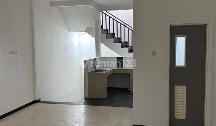 Ruko 3 Lantai Lokasi Sangat Strategis Di Tengah Kota 1
