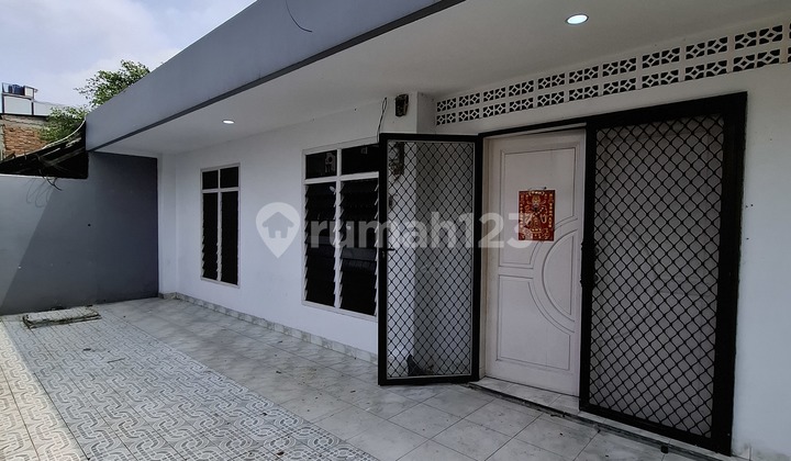 Rumah Besar Cocok Untuk Tinggal Dan Usaha Atau Mess 1