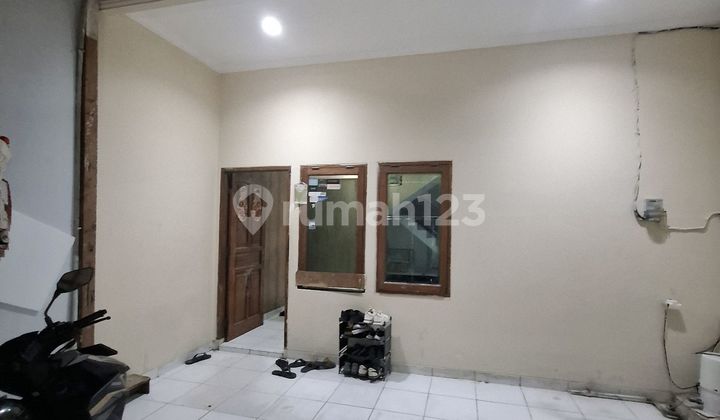 Dibawah Pasaran Rumah 2.5 Lantai Cengkareng Indah Dibawah Pasaran Rumah 2.5 Lantai Cengkareng Indah