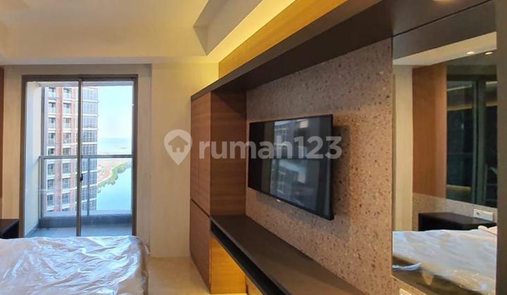 Apartemen Gold Coast Pantai Indah Kapuk Studio Sea View 2