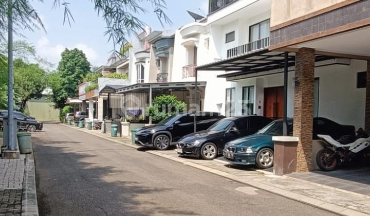 Ready-to-Occupy House in Sunter Mediterania, Sunter, North Jakarta 2