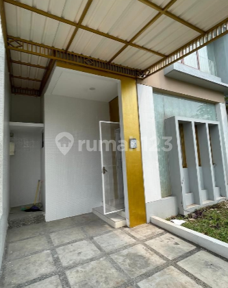 Rent House in Alamanda JGC Size 8x20, Cakung East Jakarta