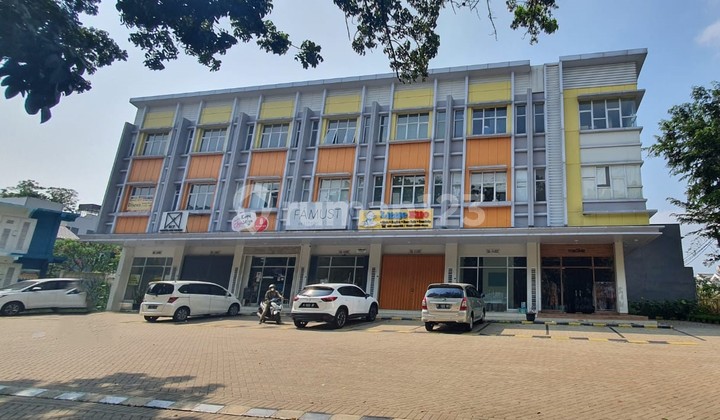 3-Story Shophouse, in Kelapa Hybrida Kelapa Gading North Jakarta