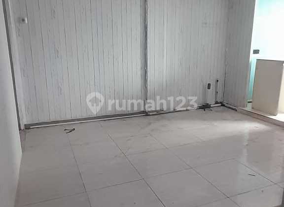 Disewakan Ruko 2,5 lt di Duren Sawit, Jakarta Timur 2