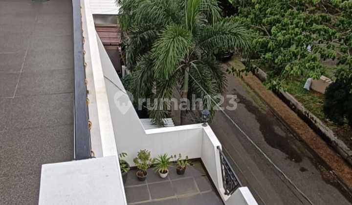 Rumah Dijual di Cluster Aralia Harapan Indah Bekasi 2