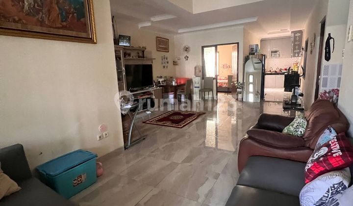 Dijual Rumah di Cluster Aralia Harapan Indah, Bekasi Dijual Rumah di Cluster Aralia Harapan Indah, Bekasi