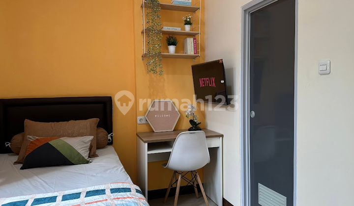 For Sale: 20-Room Boarding House in Strategic Location, Tambora, West Jakarta 2