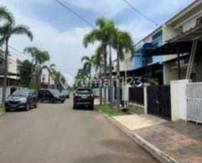 Dijual Cepat Rumah via Lelang di Cluster Aralia, Harapan Indah Bekasi  2