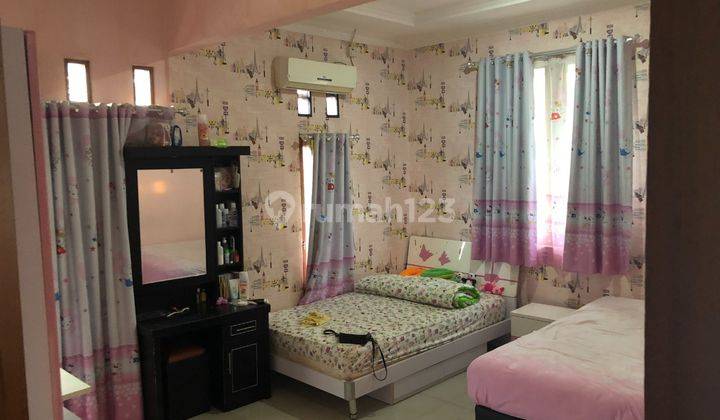 Dijual Rumah 2 Lantai Full Furnished di Beji Depok 2