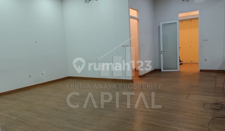 Ruko untuk Usaha Maupun Tempat Tinggal Siap Huni di Sukajadi Mainroad