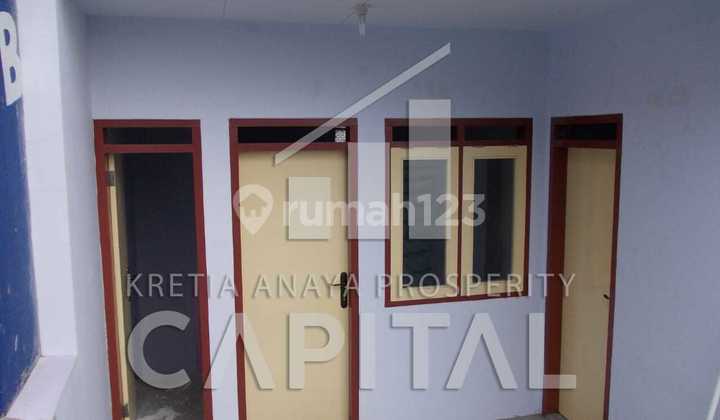 2.5-Story Shophouse on Pasir Koja Main Road, Suitable for All Types of Business. 2.5-Story Shophouse on Pasir Koja Main Road, Suitable for All Types of Business.