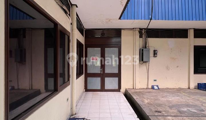 Strategic Warehouse Below Market Price in Tb Simatupang, South Jakarta, Perfect for Your Large Business Expansion Strategic Warehouse Below Market Price in Tb Simatupang, South Jakarta, Perfect for Your Large Business Expansion
