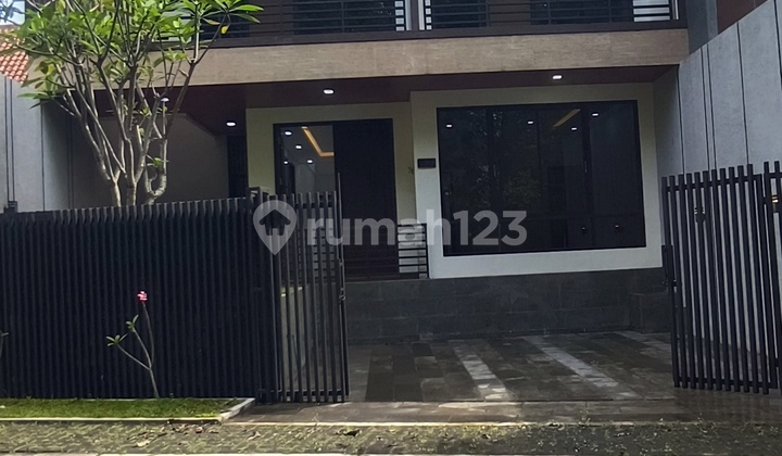 For Quick Sale: Sentul City Cluster House with Villa Concept