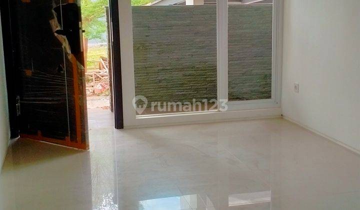 Dijual Rumah 2,5 Lantai Dekat Bandara Di Jakarta Barat Ukuran 8x12,5 2