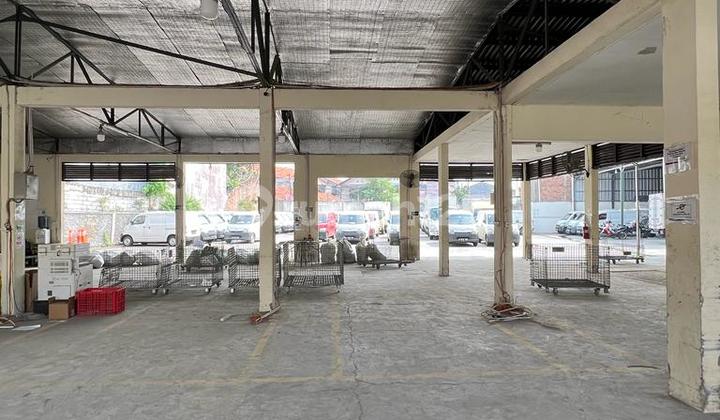 For Sale: Land and Building Suitable for Business, Ready to Use in South Jakarta, SHM (Freehold Title)