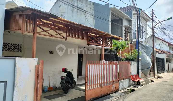 Rumah Bagus Semi Furnished SHM Kayu Putih, Jakarta Timur