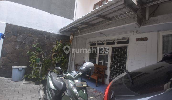 Rumah Bagus Siap Huni Akses 1 Mobil Tebet  2