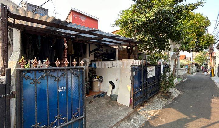 Dijual Rumah Hitung Tanah Bagus Akses Jalan 1 Mobil Tebet 2