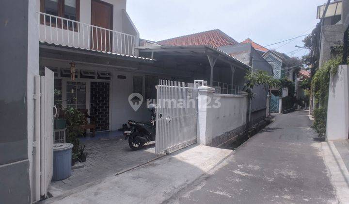 Rumah Bagus Siap Huni Akses 1 Mobil Tebet  1