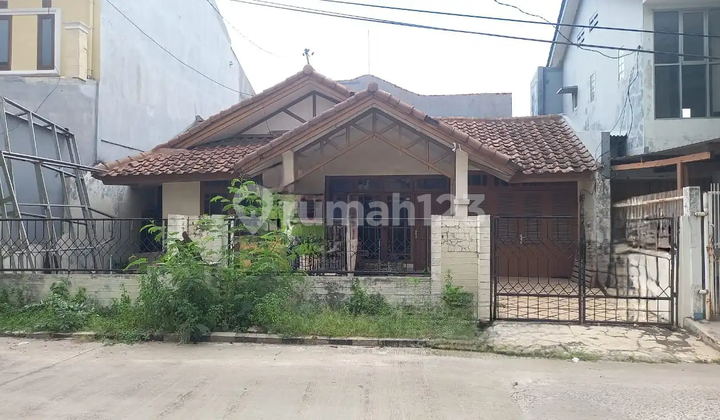 For Sale Spacious House in Harapan Indah 1 Bekasi For Sale Spacious House in Harapan Indah 1 Bekasi