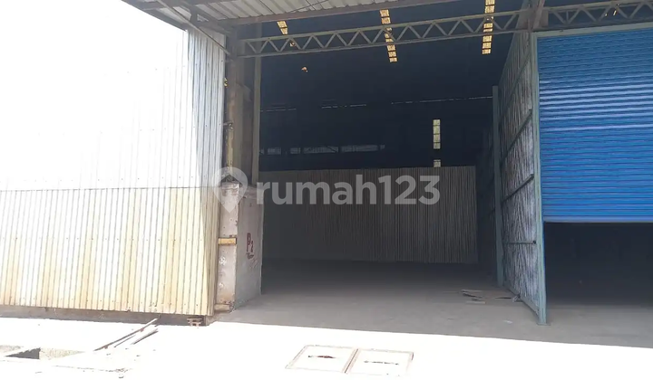 For Rent Strategic Warehouse in Bekasi – Easy Access Spacious Area For Rent Strategic Warehouse in Bekasi – Easy Access Spacious Area