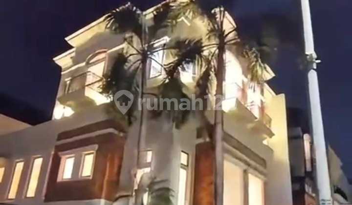 Dijual Rumah Mewah Hook di Cluster Royal Gading Mansion Kelapa Gading