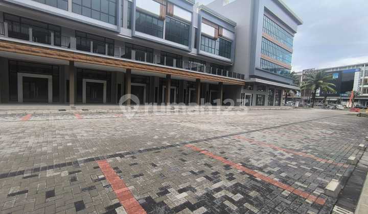 Disewakan Ruko Crystal Boulevard Summarecon Bekasi