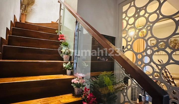 Hook House Ready to Occupy in Burgundy Cluster Sumarecon Bekasi 2