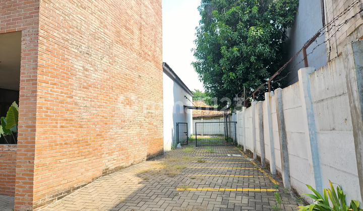 Ready-to-Use Business Space Suitable for All Types of Businesses in Tambun, Bekasi. 2