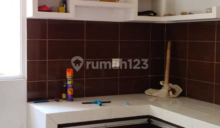 Disewakan Rumah Asri Dan Prestisius Type Split Level Di kawasan Summarecon Bekasi 2