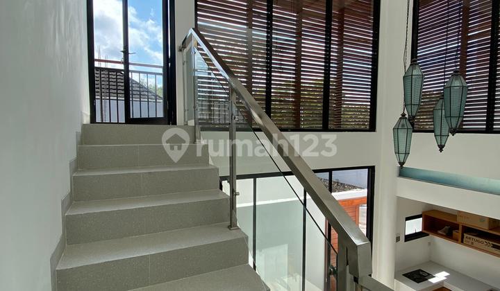  Villa Baru Di Cluster Lingkungan Villa Nusa Dua Badung Bali 
