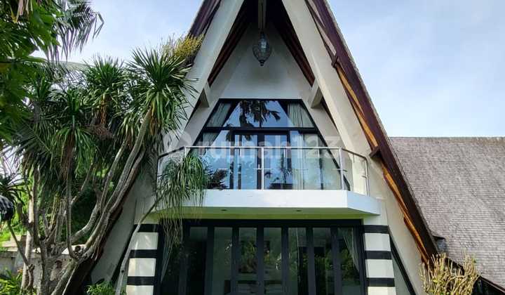Villa Eksotis Di Canggu Dengan 4 Bedrooms Ensuite Dan Spacious Garden