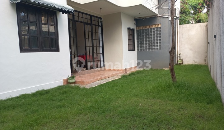 Semi Villa House 5 Large Ensuite Bedrooms Near Canggu Semi Villa House 5 Large Ensuite Bedrooms Near Canggu