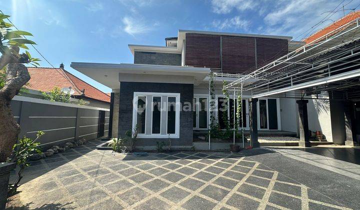 Rumah Mewah Siap Huni dengan Kolam Renang di Area Buluh Indah dekat Gatsu Barat Denpasar 1