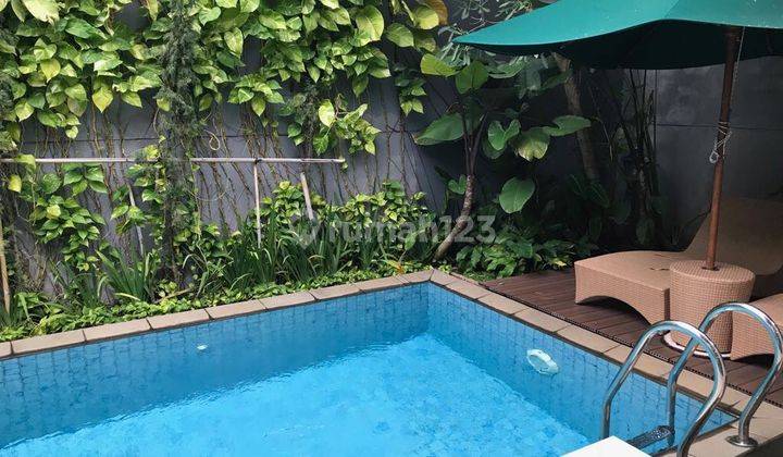 Rumah Ada Private Pool 2 Lantai Semi Furnished Cluster De Maja  2