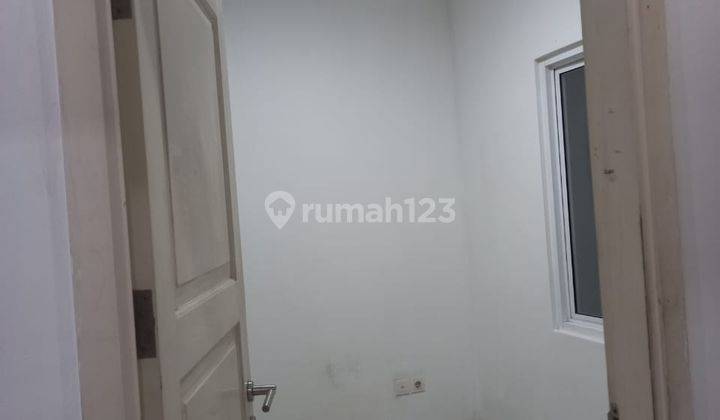 Rumah Bagus 3 Lantai Unfurnished di Samara Village  1