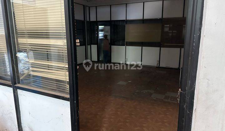 Gudang 1.237 M Bagus SHM di Jl. Jelupang Serpong Utara 2