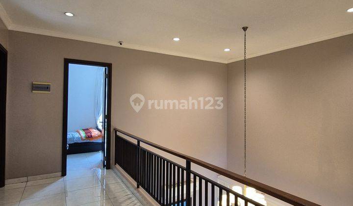 Rumah 2 Lantai Bagus Semi Furnished di Cluster Fresco Aria Bsd 2