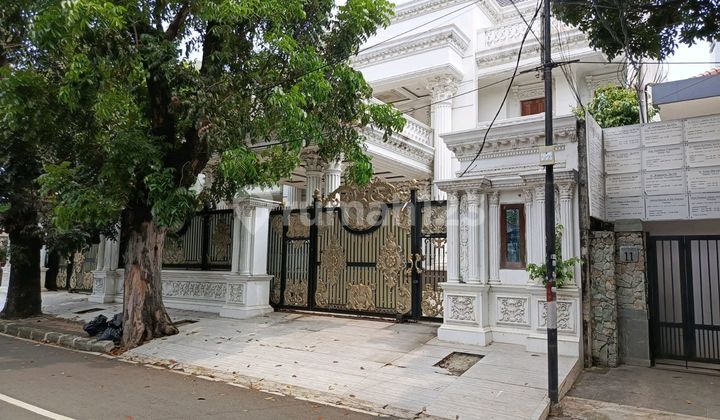 Rumah Mewah 2 Lantai Senen Jakarta Pusat