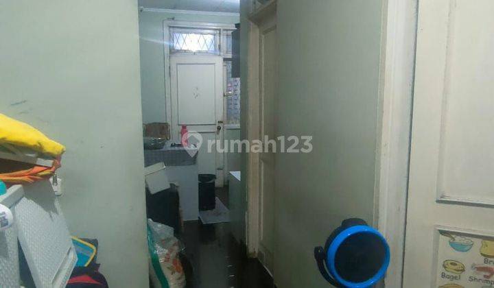 Rumah Cantik 2 Lantai Semi Furnished Siap Huni 2