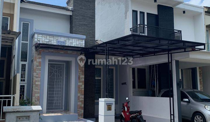 Dijual Cepat Rumah Strategis di Graha Raya Bintaro, Cluster Valencia, Sudah Renovasi