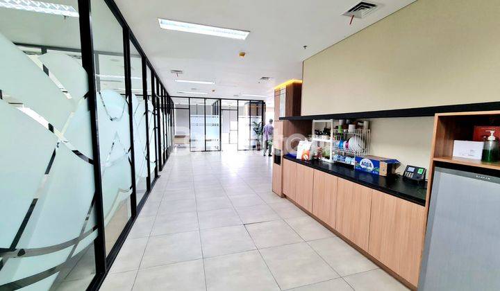 KANTOR MEWAH THE SMITH DENGAN VIEW CANTIK DI JANTUNG BUSINESS DISTRIC ALAM SUTERA HANYA 1 MENIT DARI PINTU TOL ALAM SUTERA 1