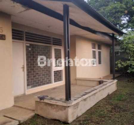 A Beautiful and Comfortable House in Kompleksarco Sawangan 2